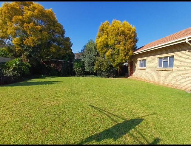 4 BEDROOM HOUSE FOR SALE IN VANDERBIJLPARK SE 3